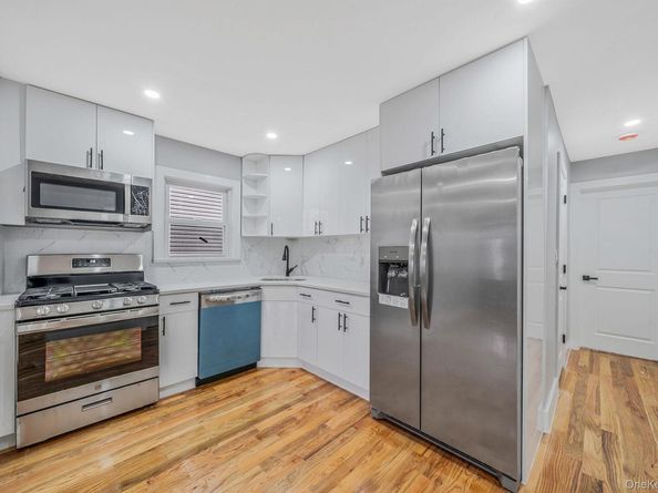 21407 110th Avenue, Queens Village NY 11429