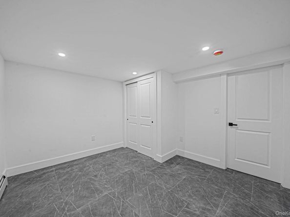 21407 110th Avenue, Queens Village NY 11429