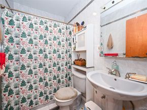 9601 42nd Avenue, Corona NY 11368