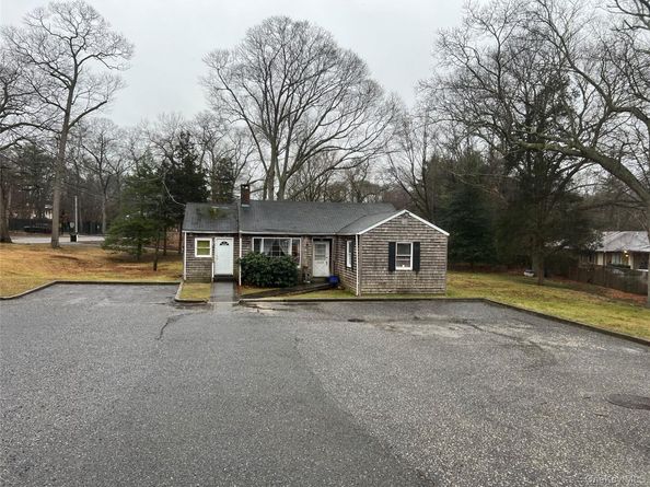 4 New lane/ Middle Country Rd Road, Selden NY 11784