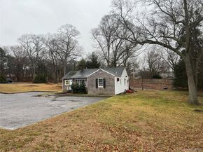 4 New lane/ Middle Country Rd Road, Selden NY 11784