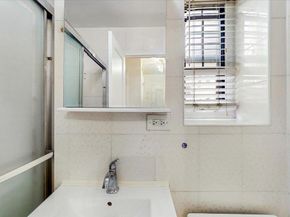 144-37 79th ave 1R, Kew Garden Hills NY 11367