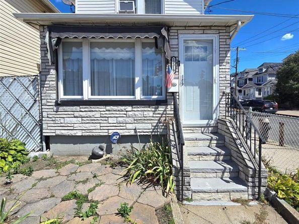 13319 Crossbay Boulevard, Ozone Park NY 11417