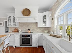 19 Canal Way, Hampton Bays NY 11946