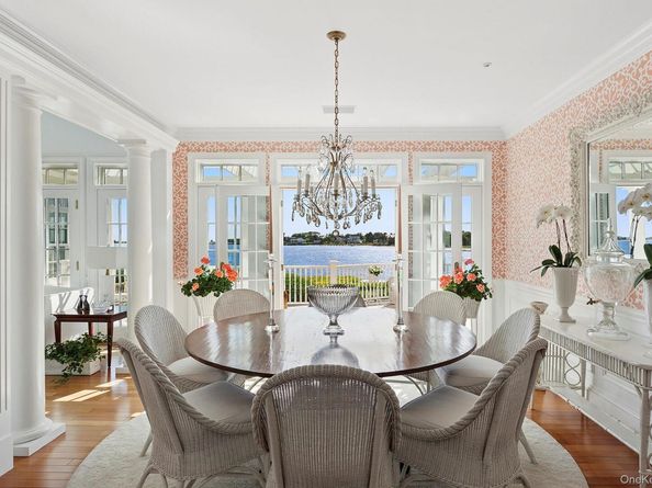 19 Canal Way, Hampton Bays NY 11946