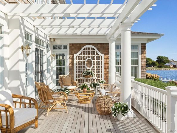 19 Canal Way, Hampton Bays NY 11946