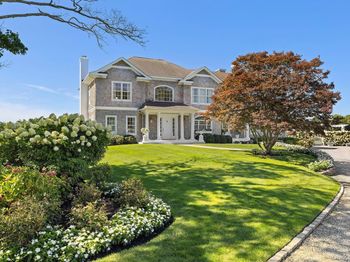 19 Canal Way