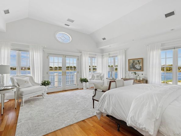 19 Canal Way, Hampton Bays NY 11946