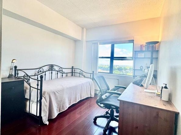 147-20 35th Avenue 11E, Flushing NY 11354