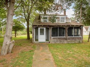 53 Foster Avenue, Hampton Bays NY 11946