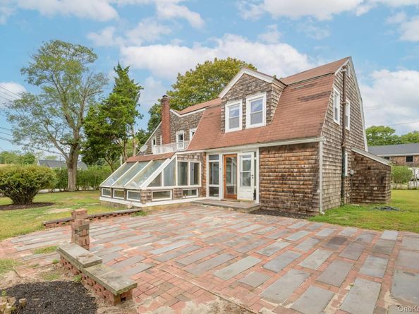 53 Foster Avenue, Hampton Bays NY 11946