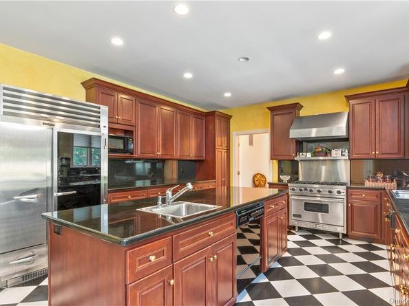 6 Love Lane, Harrison NY 10528