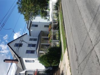 18 S 11th Avenue