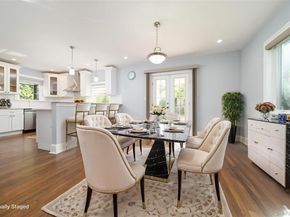 22 Andover Lane, Manhasset NY 11030