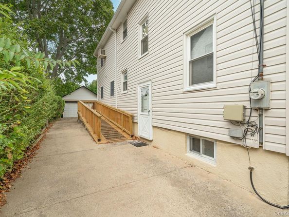118 Linden Street, Bellmore NY 11710