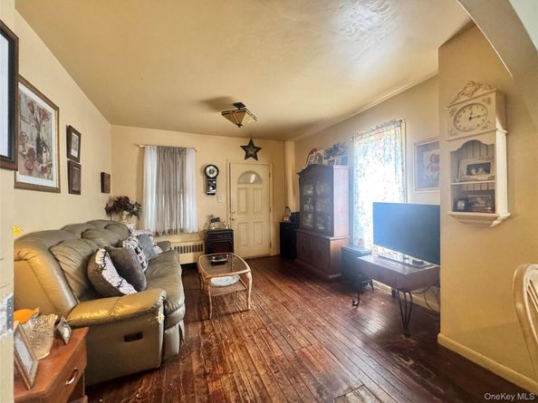 33 Colin Street, Yonkers NY 10701