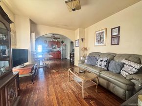 33 Colin Street, Yonkers NY 10701