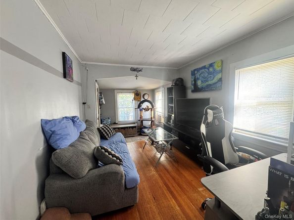 33 Colin Street, Yonkers NY 10701