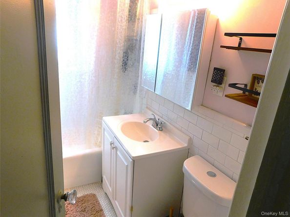 472 Gramatan Avenue Building 2  Unit H1, Mount Vernon NY 10552