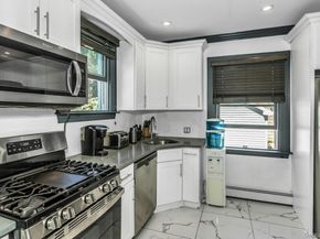 28 lexington Avenue, Freeport NY 11520