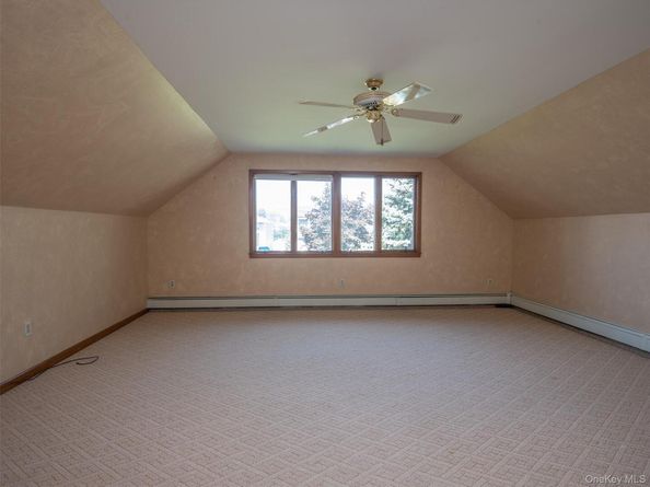 159 Oakview Avenue, Farmingdale NY 11735