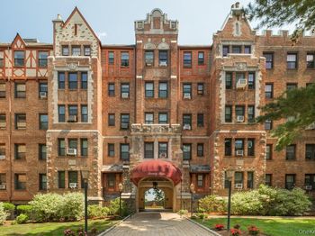 23 Old Mamaroneck Road