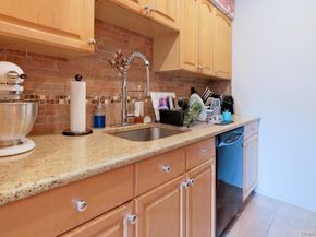 23 Old Mamaroneck Road 1M, White Plains NY 10605