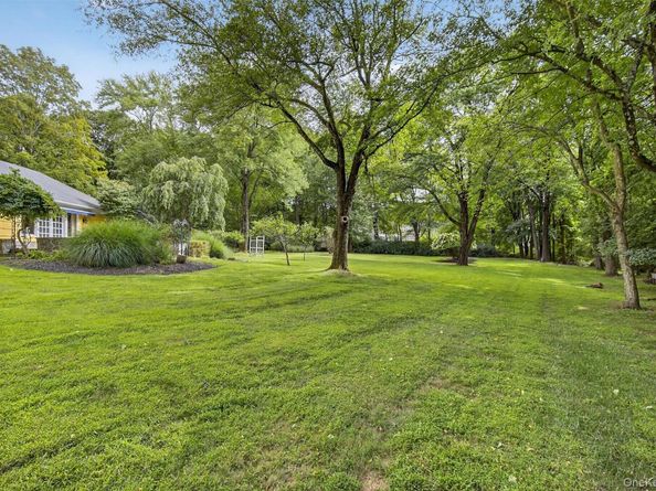 27 Orchard Hill Road, Katonah NY 10536