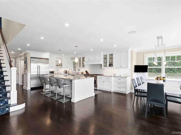 69 Shore Road, Westhampton NY 11977