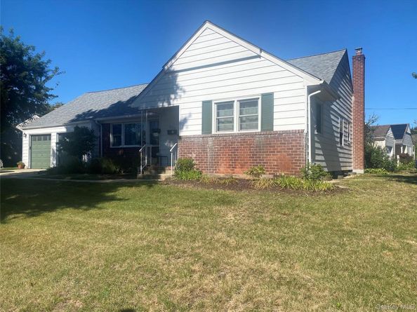 3737 Maxwell Drive, Wantagh NY 11793