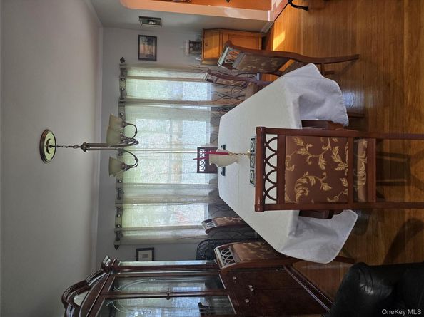 51 E Fort Hill Road, Yonkers NY 10710