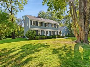 12 Stonewall Court, South Salem NY 10590
