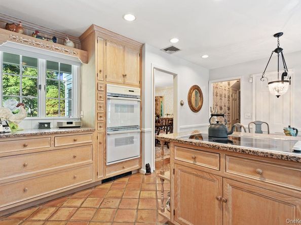 12 Stonewall Court, South Salem NY 10590