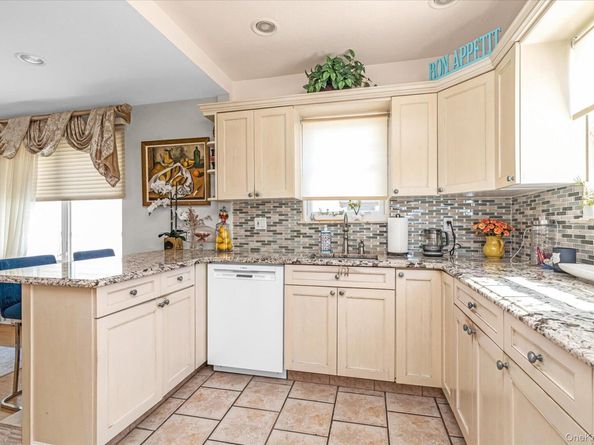 6440 60th Avenue, Maspeth NY 11378