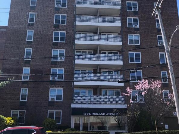 1296 Midland Avenue D5, Yonkers NY 10704