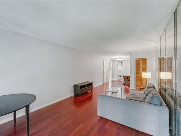 35-11 85th Street 3H, Jackson Heights NY 11372
