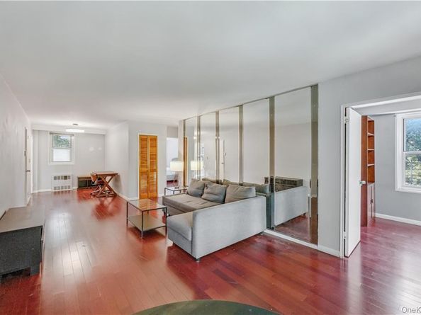 35-11 85th Street 3H, Jackson Heights NY 11372