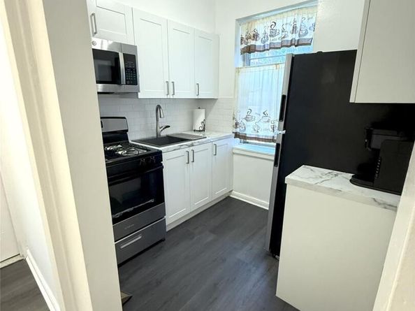 141-27 78th Road 1D, Kew Garden Hills NY 11367