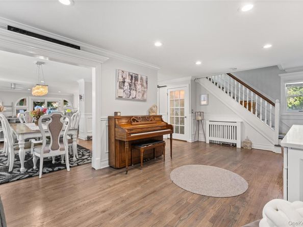 47 Village Line Road, Babylon NY 11702
