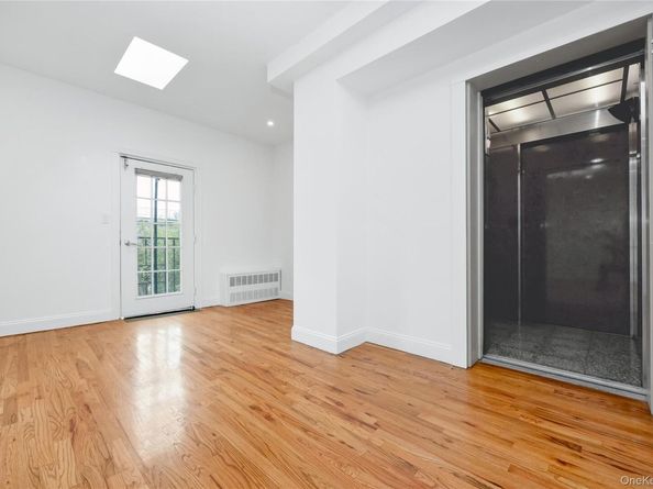 500 Grand Avenue 5B, Brooklyn NY 11238
