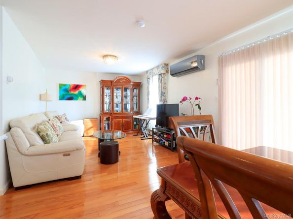 43-27 220th Street, Bayside NY 11361