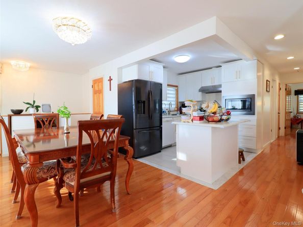 43-27 220th Street, Bayside NY 11361