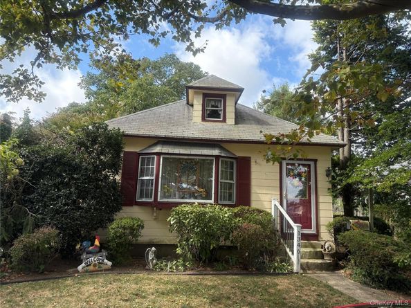 1346 Bellmore Avenue, North Bellmore NY 11710