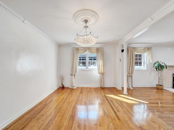 73-55 194th Street, Fresh Meadows NY 11366