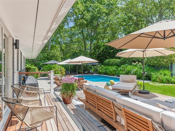 15 Osprey Avenue, East Quogue NY 11942