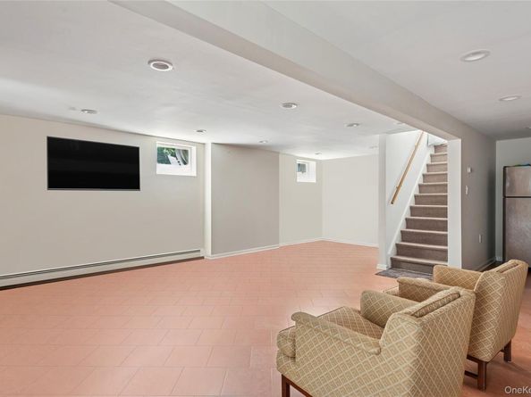 15 Osprey Avenue, East Quogue NY 11942