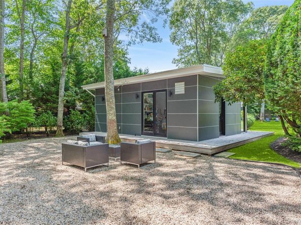15 Osprey Avenue, East Quogue NY 11942