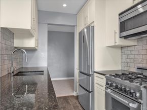 504 Merrick Road 4J, Lynbrook NY 11563