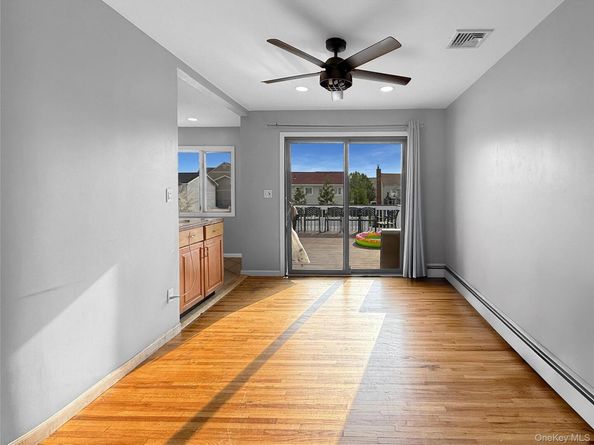 86 Empire Boulevard, Island Park NY 11558