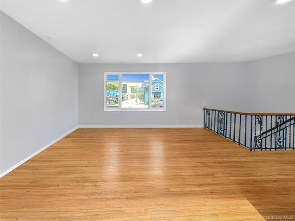 86 Empire Boulevard, Island Park NY 11558